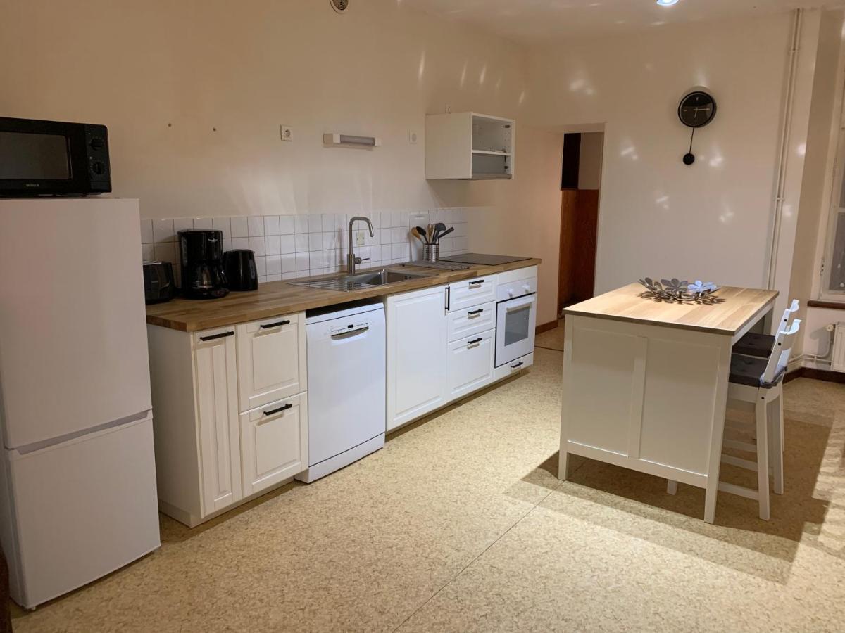 Grand Appartement Tout Confort En Plein Coeur D'Арбуа Экстерьер фото