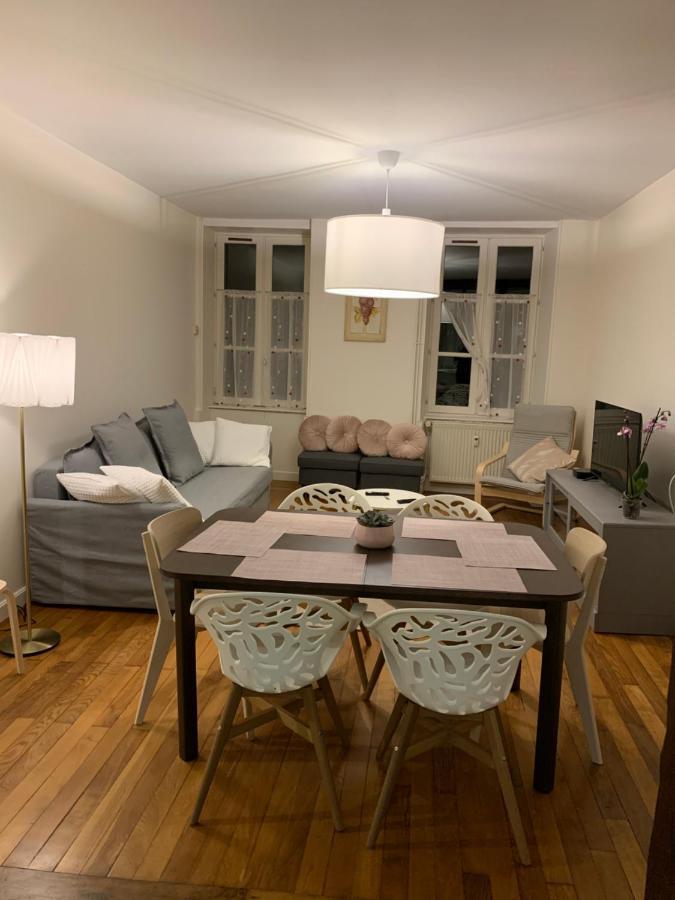 Grand Appartement Tout Confort En Plein Coeur D'Арбуа Экстерьер фото